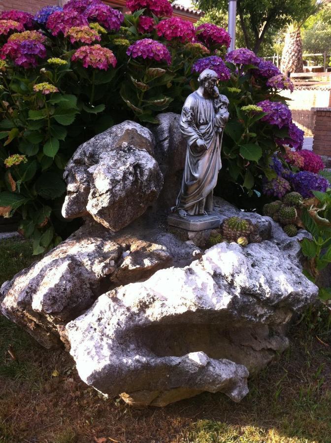 Agriturismo A Casa Di Susanna Santo Stefano del Sole Экстерьер фото