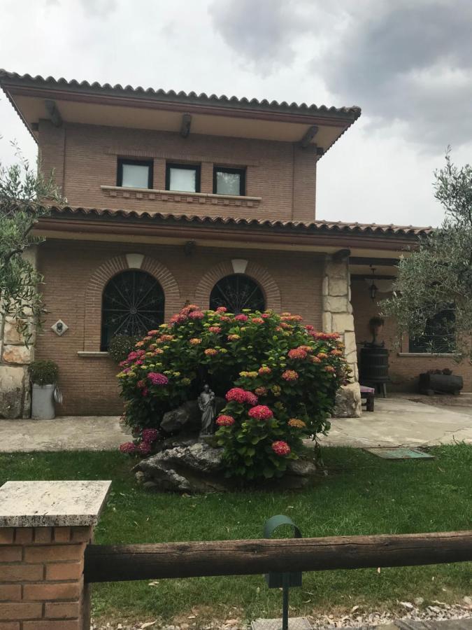 Agriturismo A Casa Di Susanna Santo Stefano del Sole Экстерьер фото